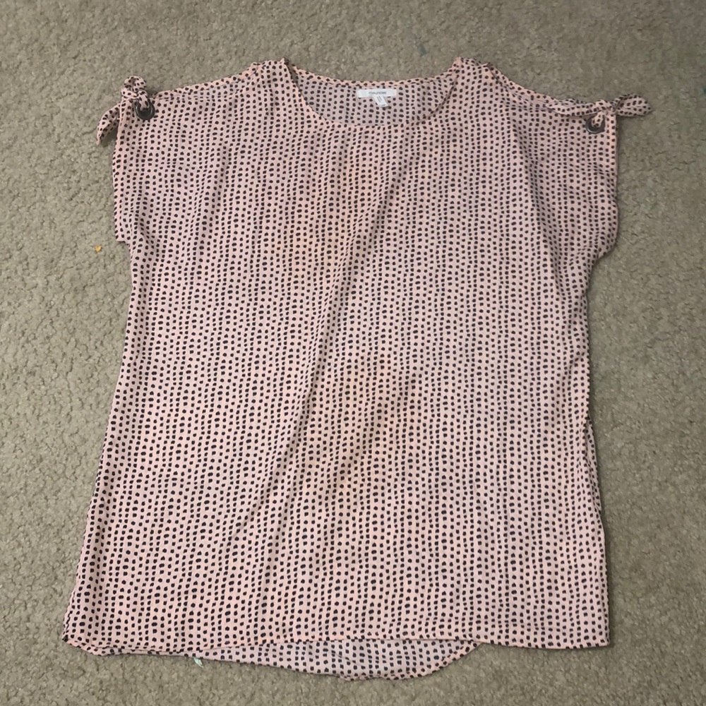 Cut out shoulder top
